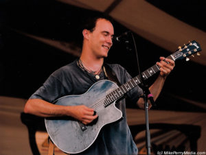 DMB gibson chet atkins SST guitar in black in the 90s