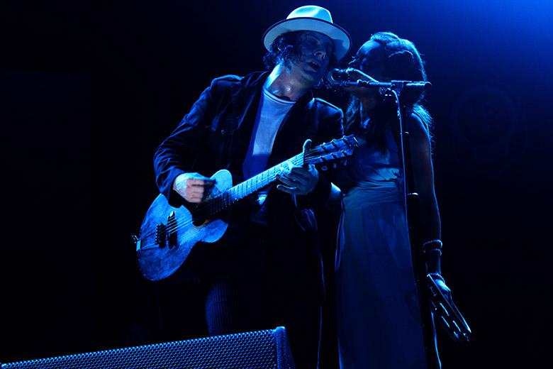 What Guitar Does Jack White Play (Featured Image)