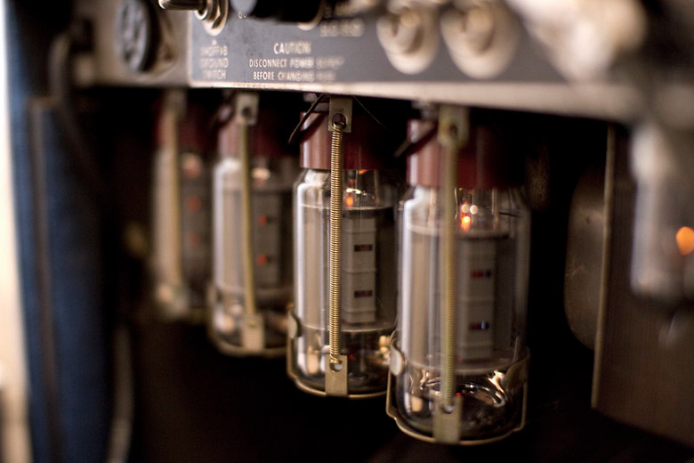 Types of Guitar Amps (Featured Image)