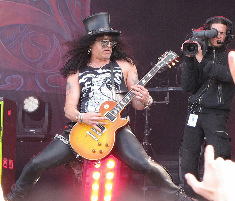 Slash Guitars and Gear Search Featured Image