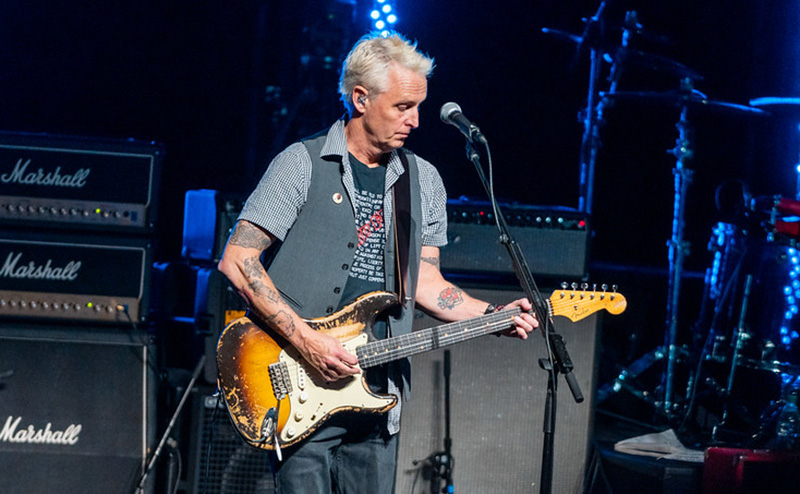 Mike McCready Playing Guitar