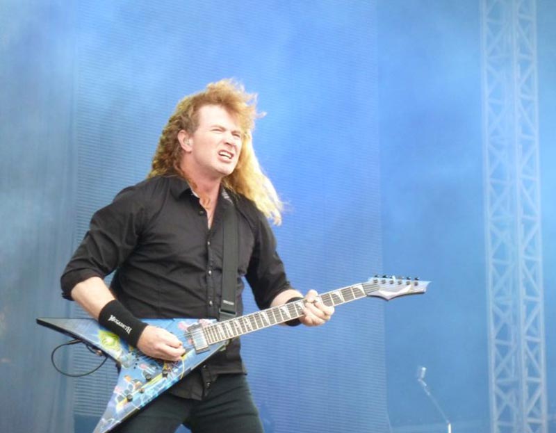 Dave Mustaine Playing Guitar Live