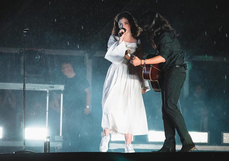 25 Best Female Indie Singers Of All Time 2023 Update Guitar Lobby 25-best-female-indie-singers-of-all-time-2023-update-guitar-lobby