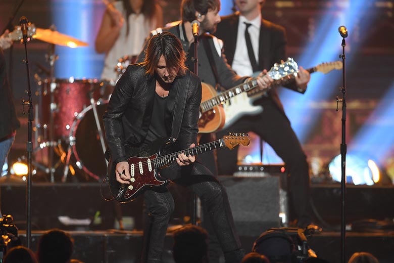 Brad Paisley Playing One of the Most Popular Songs in 6/8 Time Signature