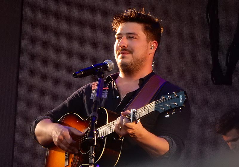 Marcus Mumford playing one of the most popular songs in 2/4 time