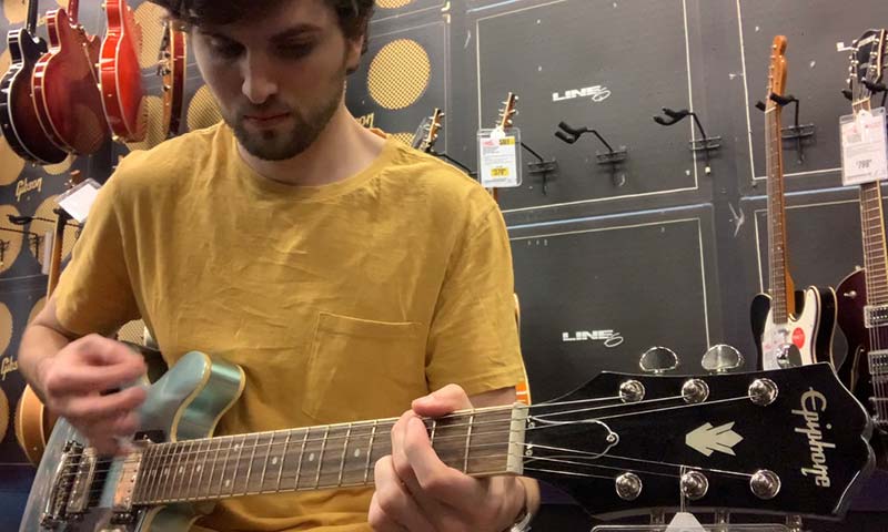 Chris Schiebel reviewing an Epiphone ES 339