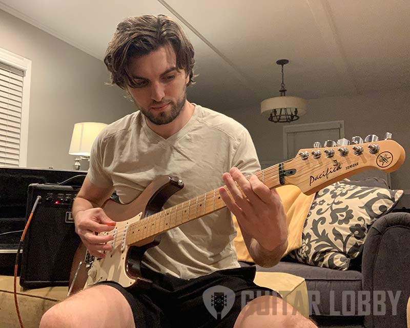 Yamaha Pacifica 112V being reviewed by Chris Schiebel